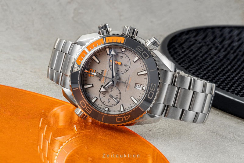 OMGA SEAMASTER GREY SILVER STEEL WATCH