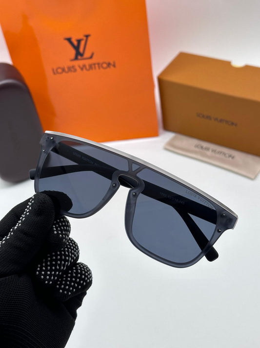 LV BLACK FRAME ROUND SUNGLASSES FOR MEN