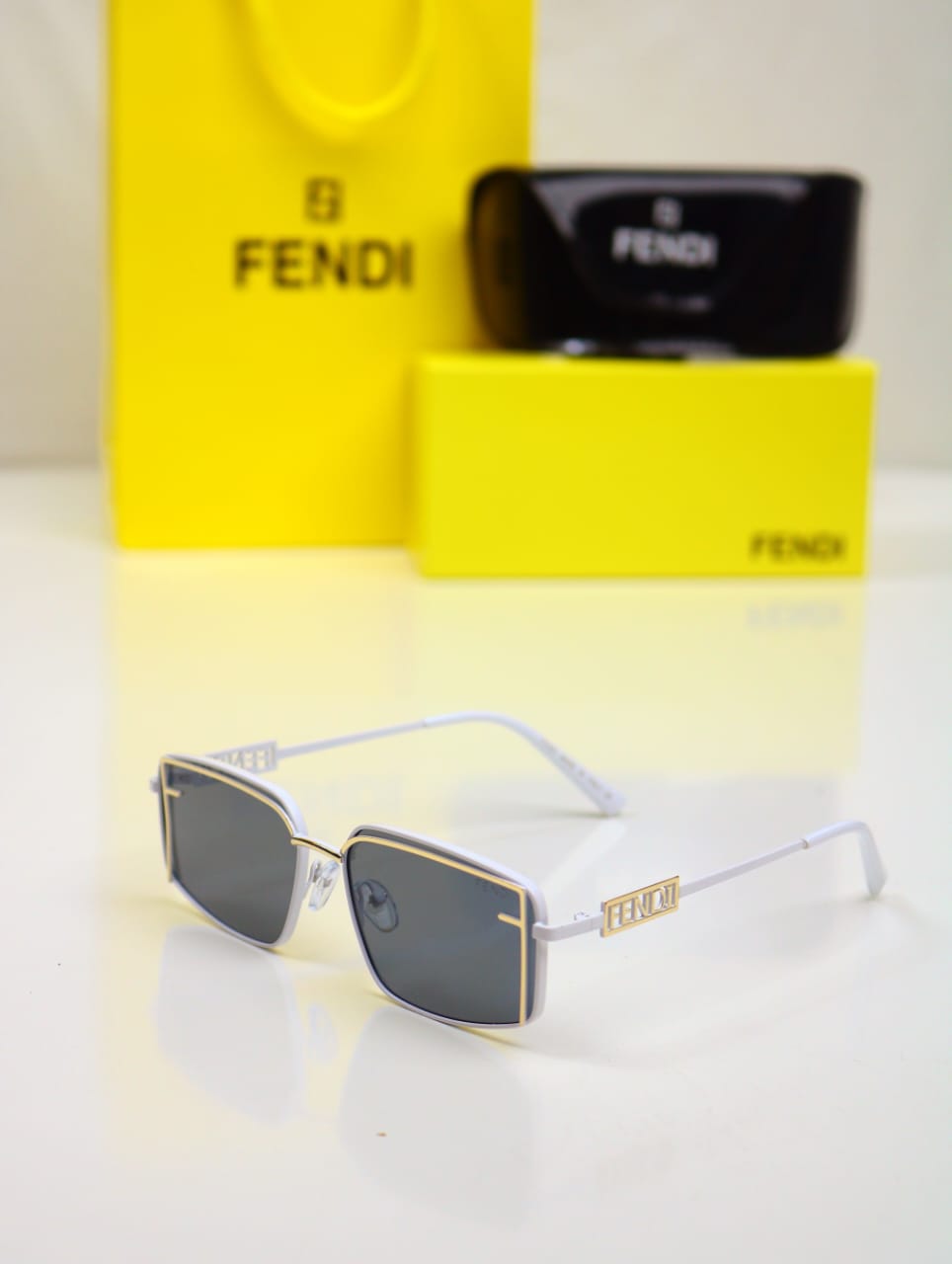 Exclusive Stylish Sunglasses For Women with Og Brand Box